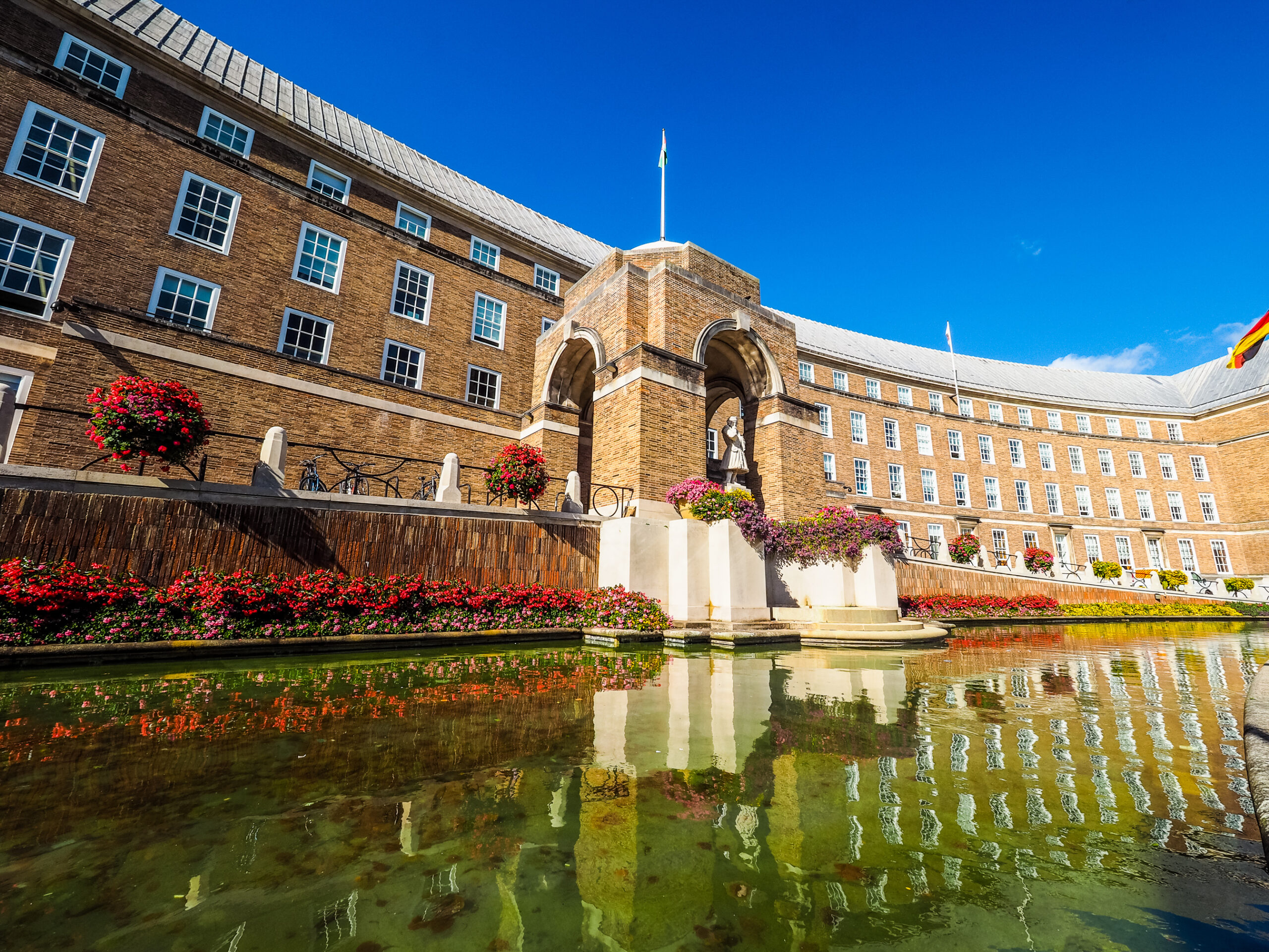 Technical Design and Procurement Support for Public Sector Decarbonisation