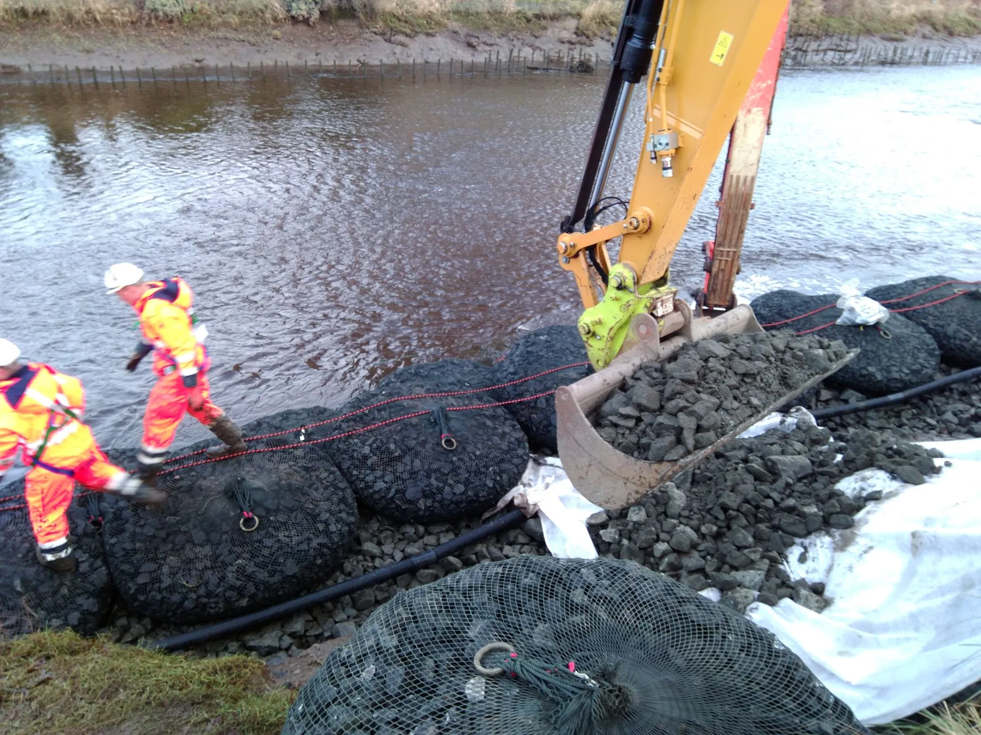Safeguarding Critical Infrastructure Through Integrated Riverbank Stabilisation